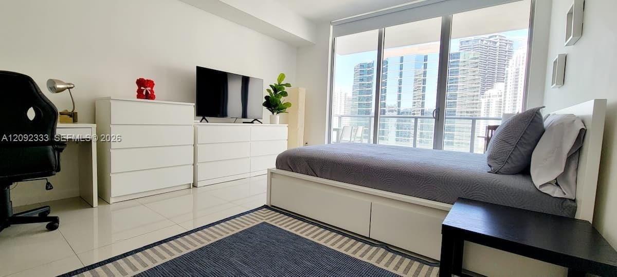 1300 Brickell Bay Drive 2413, Miami, FL 33131 photo 16