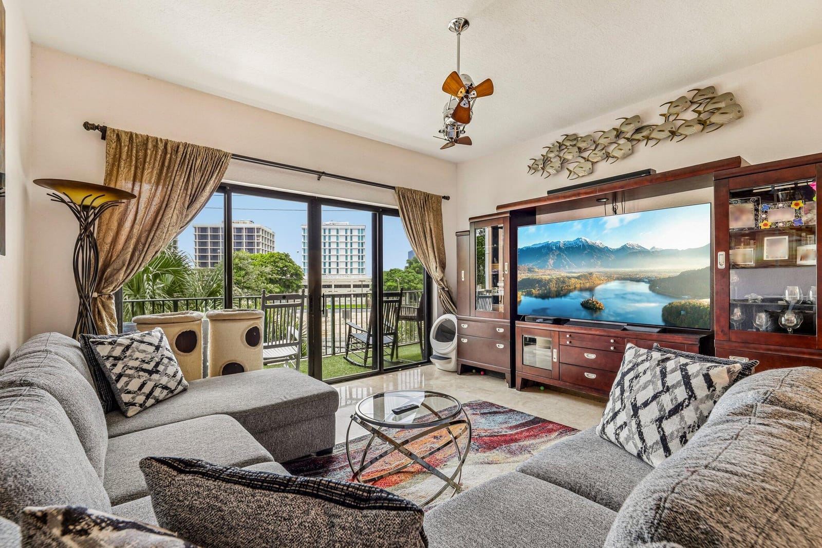 1620 Presidential Way 310 — photo 3