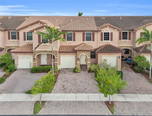 3778 SE 2nd Drive, Baywinds Of Galapagos Fir, Homestead, FL