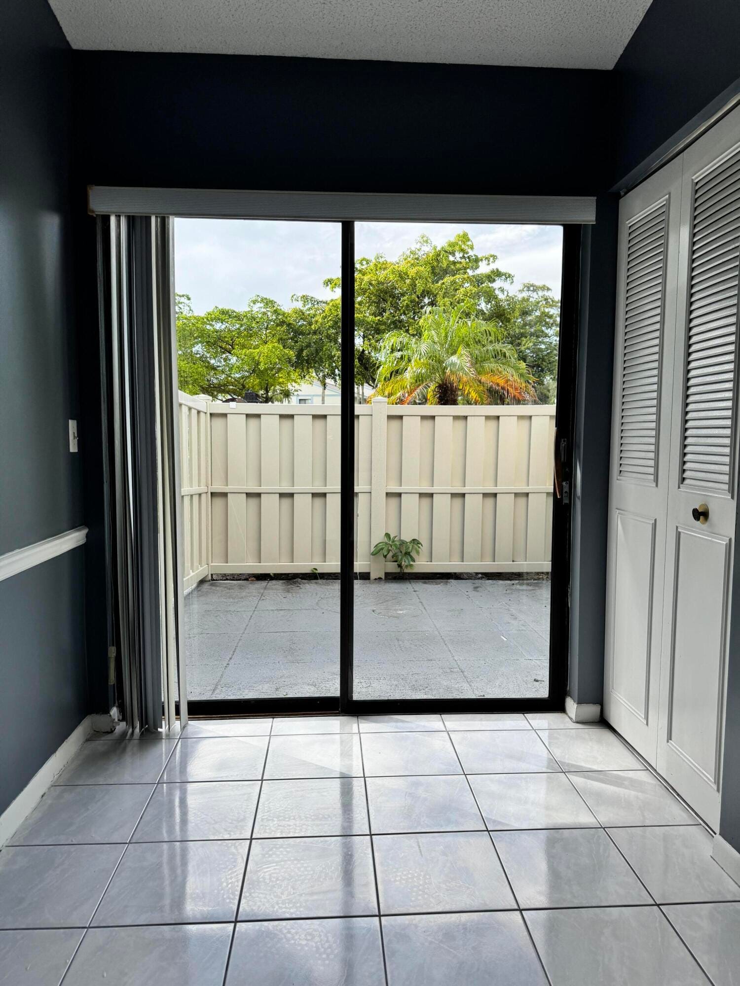 1025 Green Pine Boulevard B — photo 6