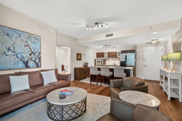 1900 N Bayshore Drive 2717, Miami, FL 33132