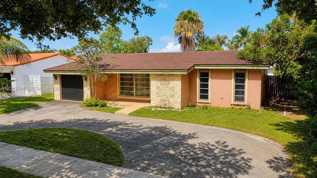 1060 N Douglas Road, Westview Sec 3 Part 1 Ame, Pembroke Pines, FL