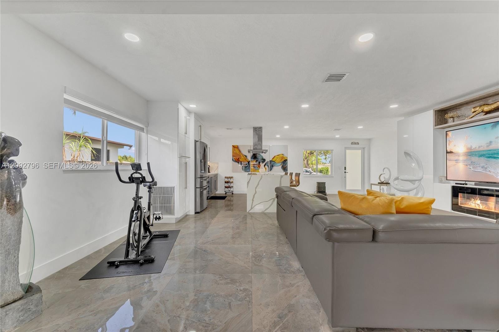 9530 Jamaica Drive 9530 — photo 8