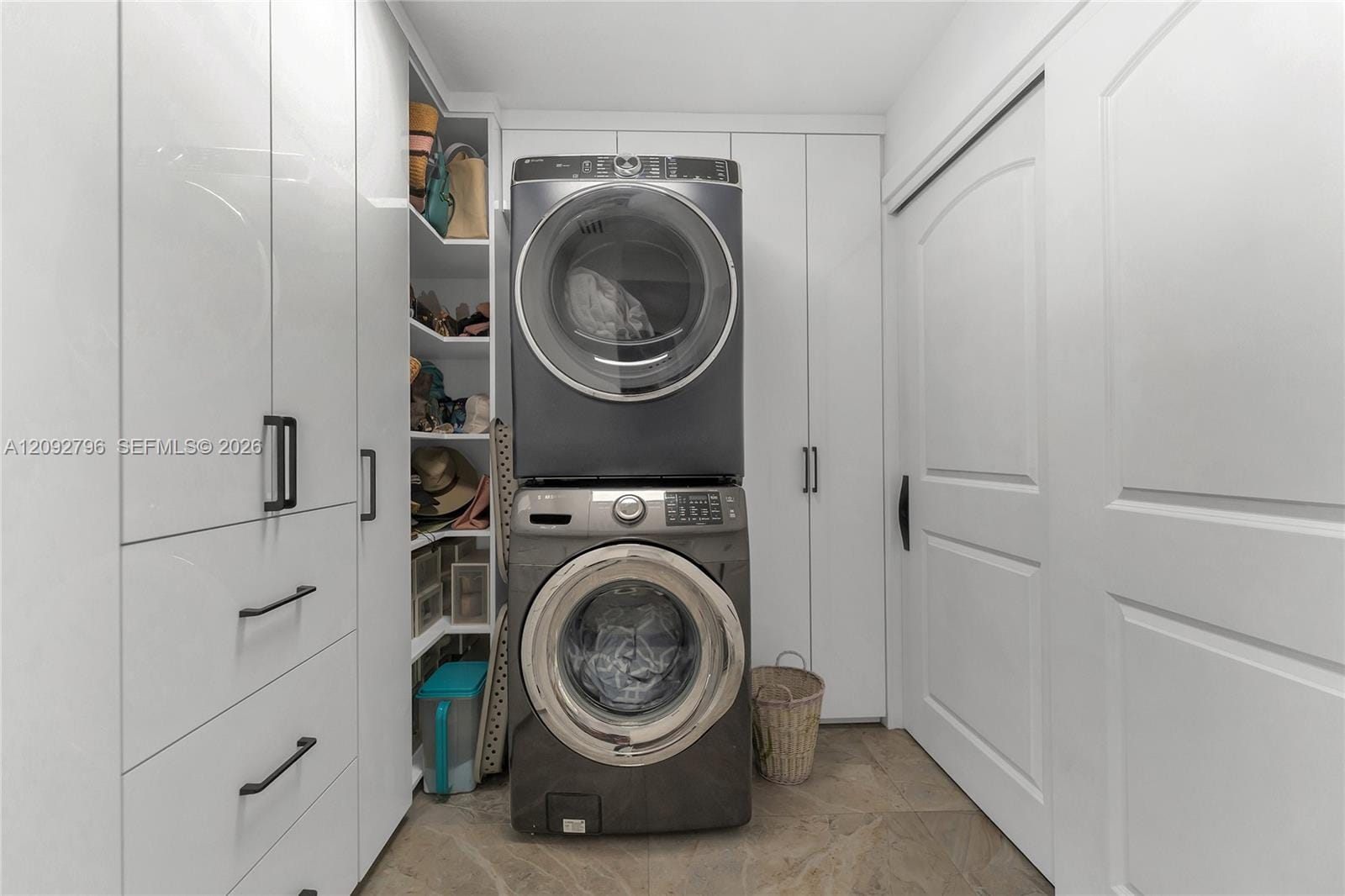 9530 Jamaica Drive 9530 — photo 10