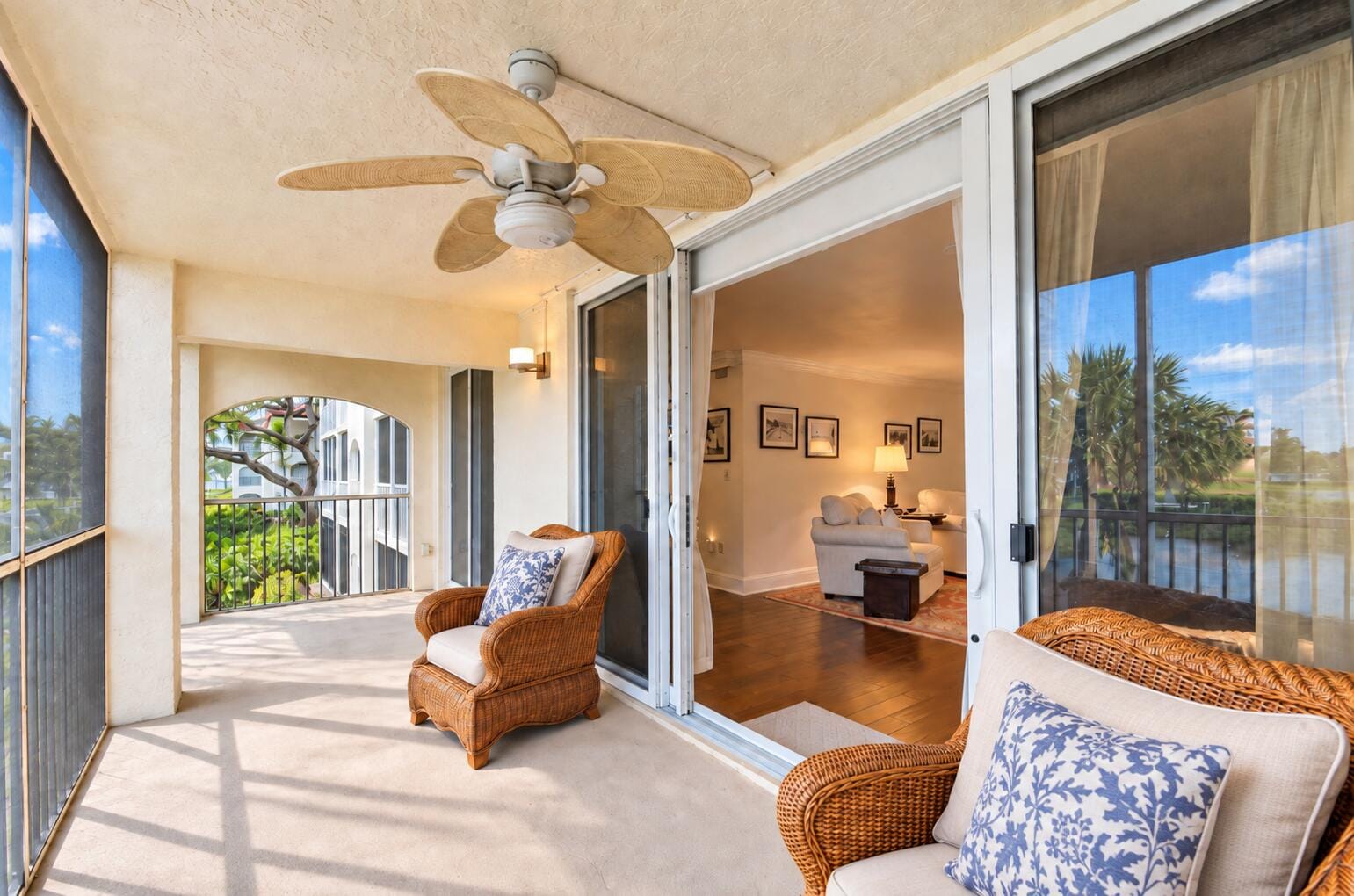 102 Half Moon Circle F2, Hypoluxo, FL 33462 photo 28