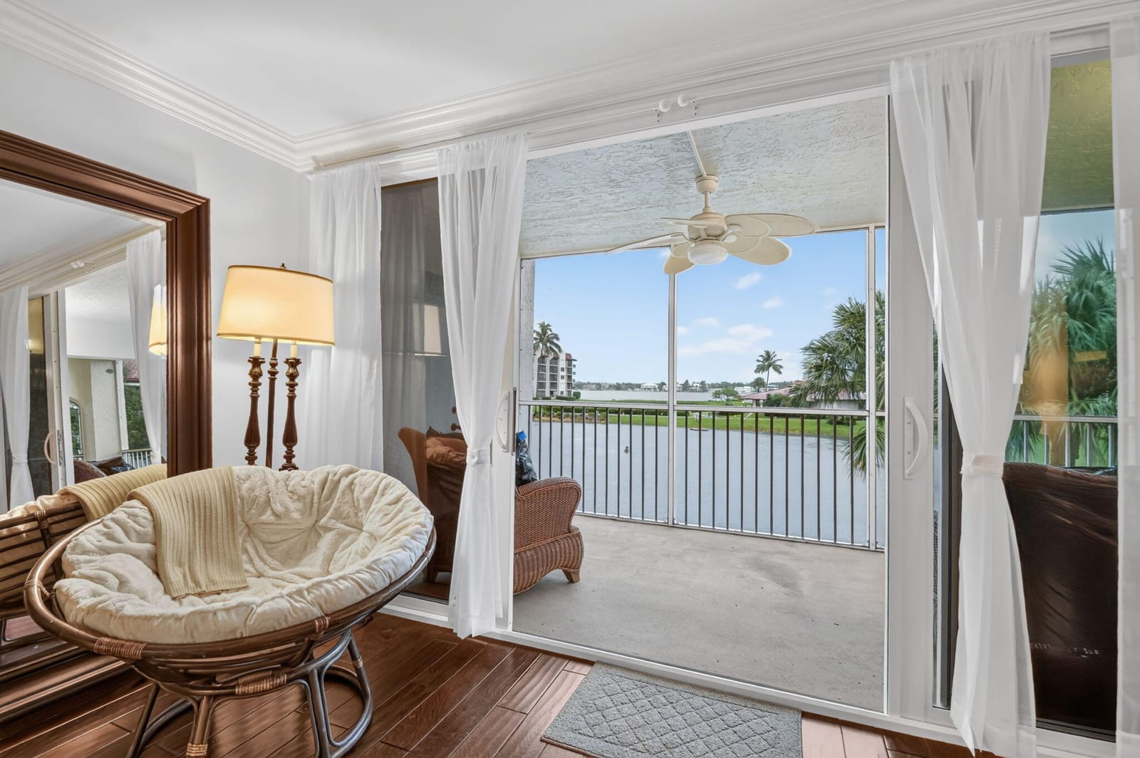 102 Half Moon Circle F2, Hypoluxo, FL 33462 photo 10