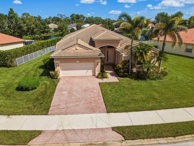 1251 SE Illusion Isle Way, Legacy Cove, Stuart, FL
