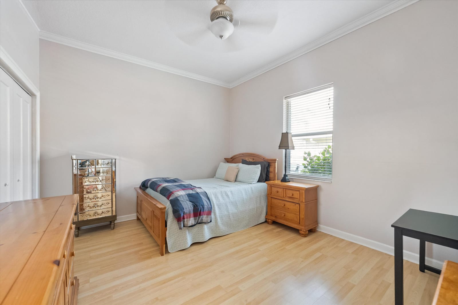 13869 Sheffield Street — photo 12