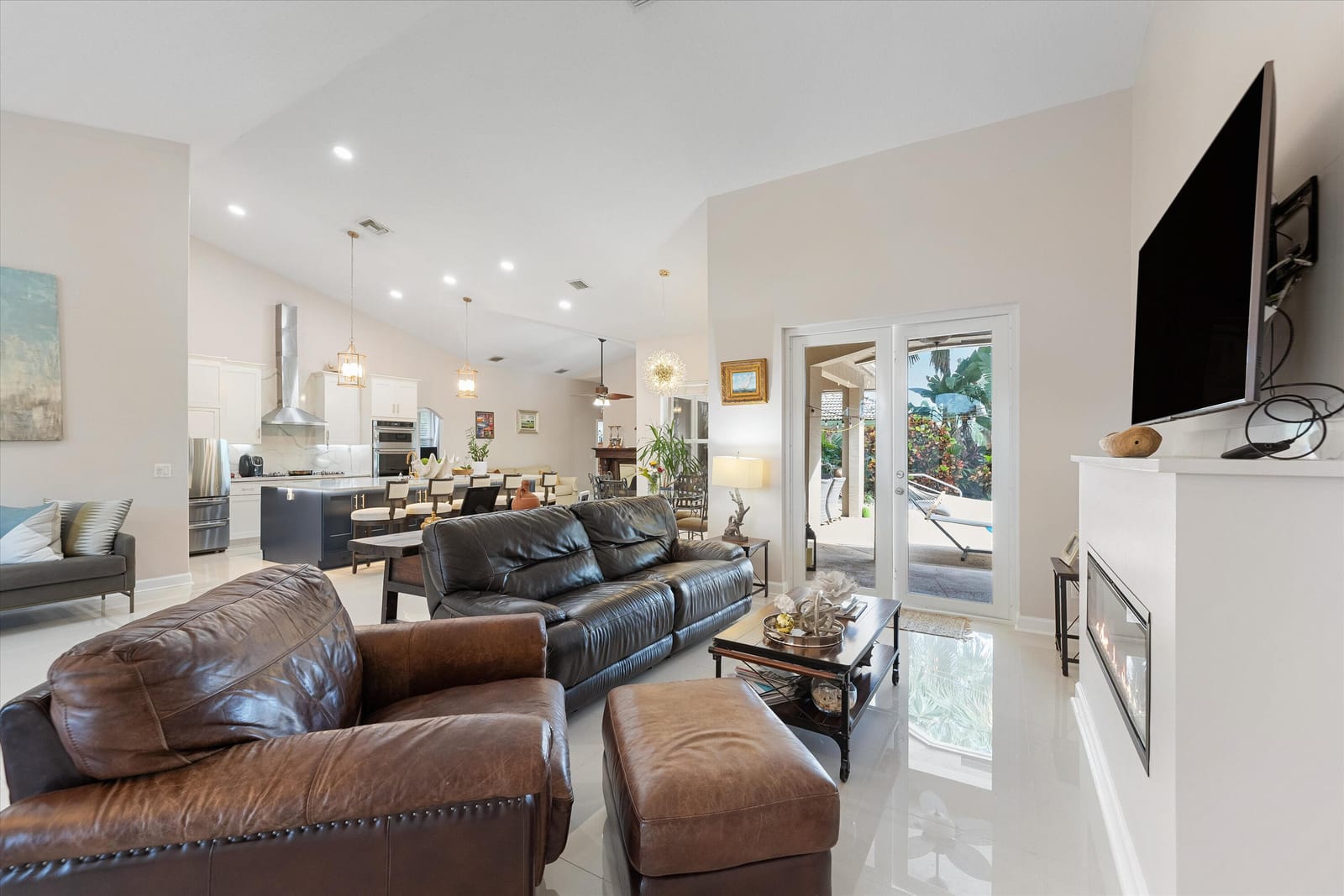 13869 Sheffield Street — photo 5