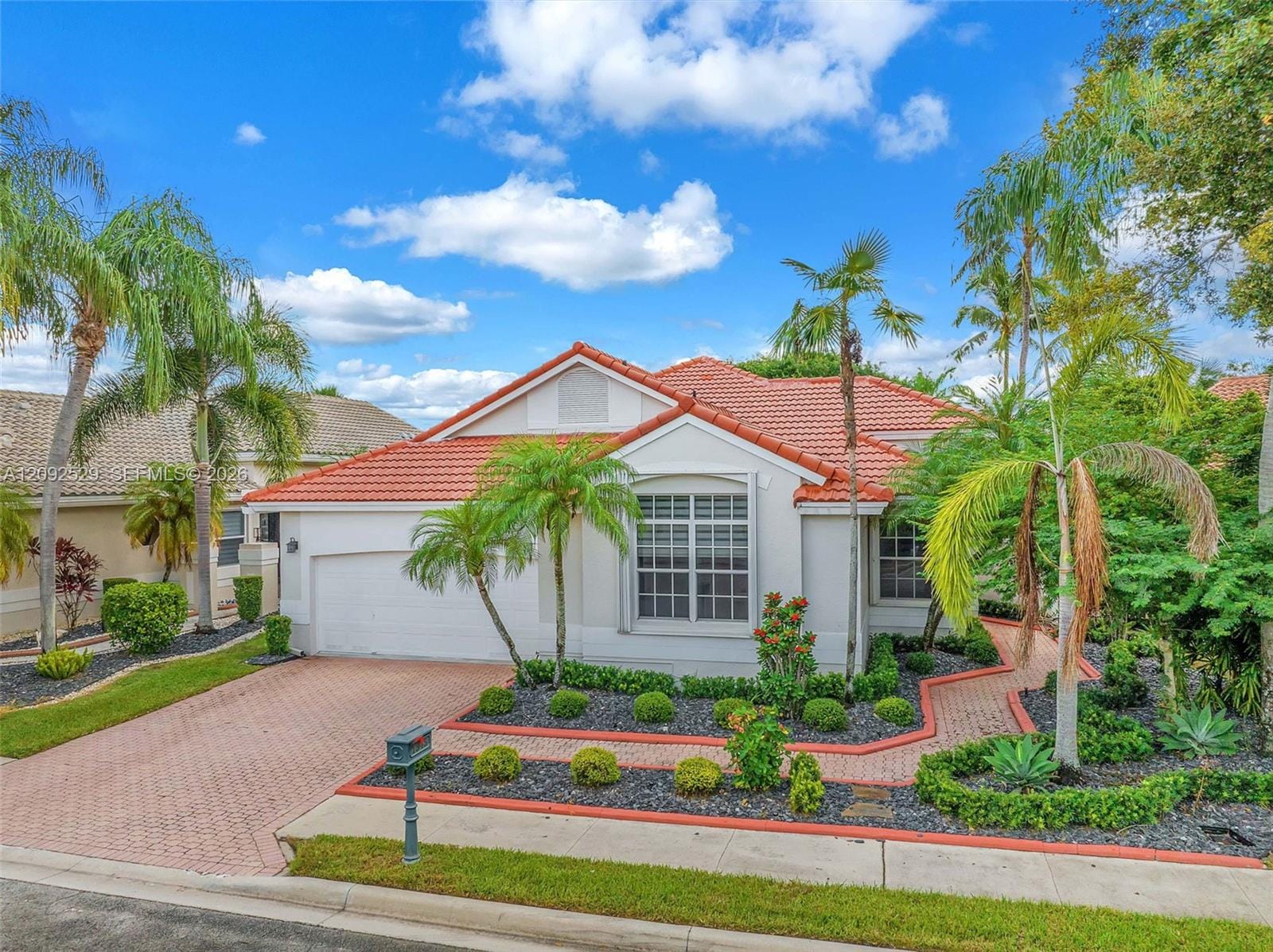 1545 W Lacosta Drive W, Pembroke Pines, FL 33027 photo 1