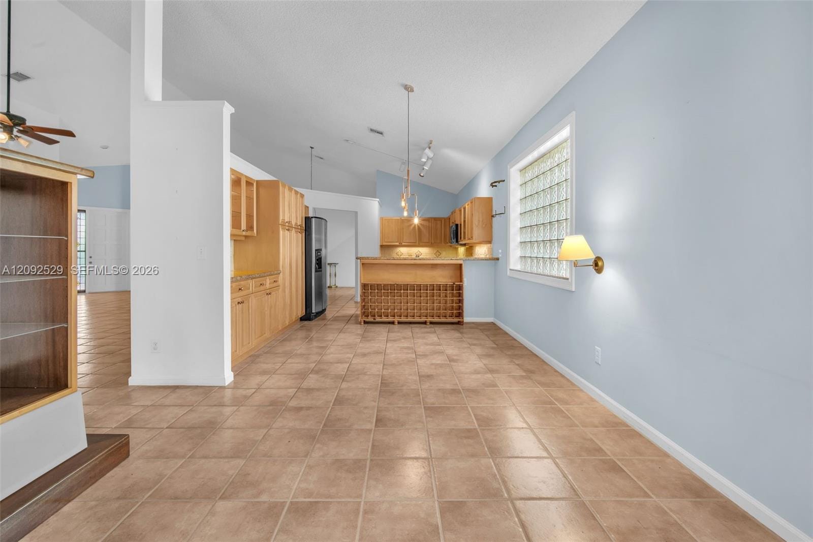 1545 W Lacosta Drive W, Pembroke Pines, FL 33027 photo 12