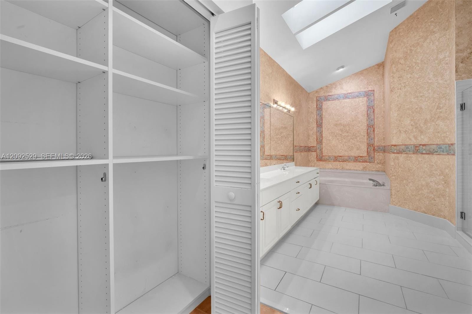 1545 W Lacosta Drive W, Pembroke Pines, FL 33027 photo 24
