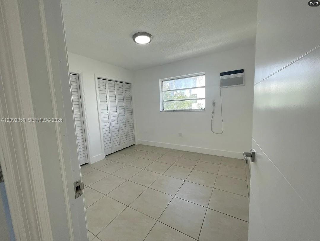 858 SW 2nd Street 4 — photo 2