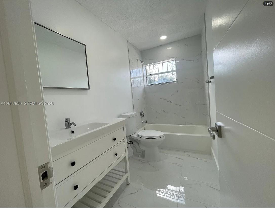 858 SW 2nd Street 4 — photo 5