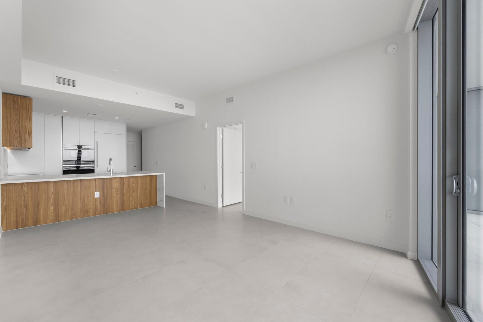 1400 Biscayne Boulevard 3604 — photo 9