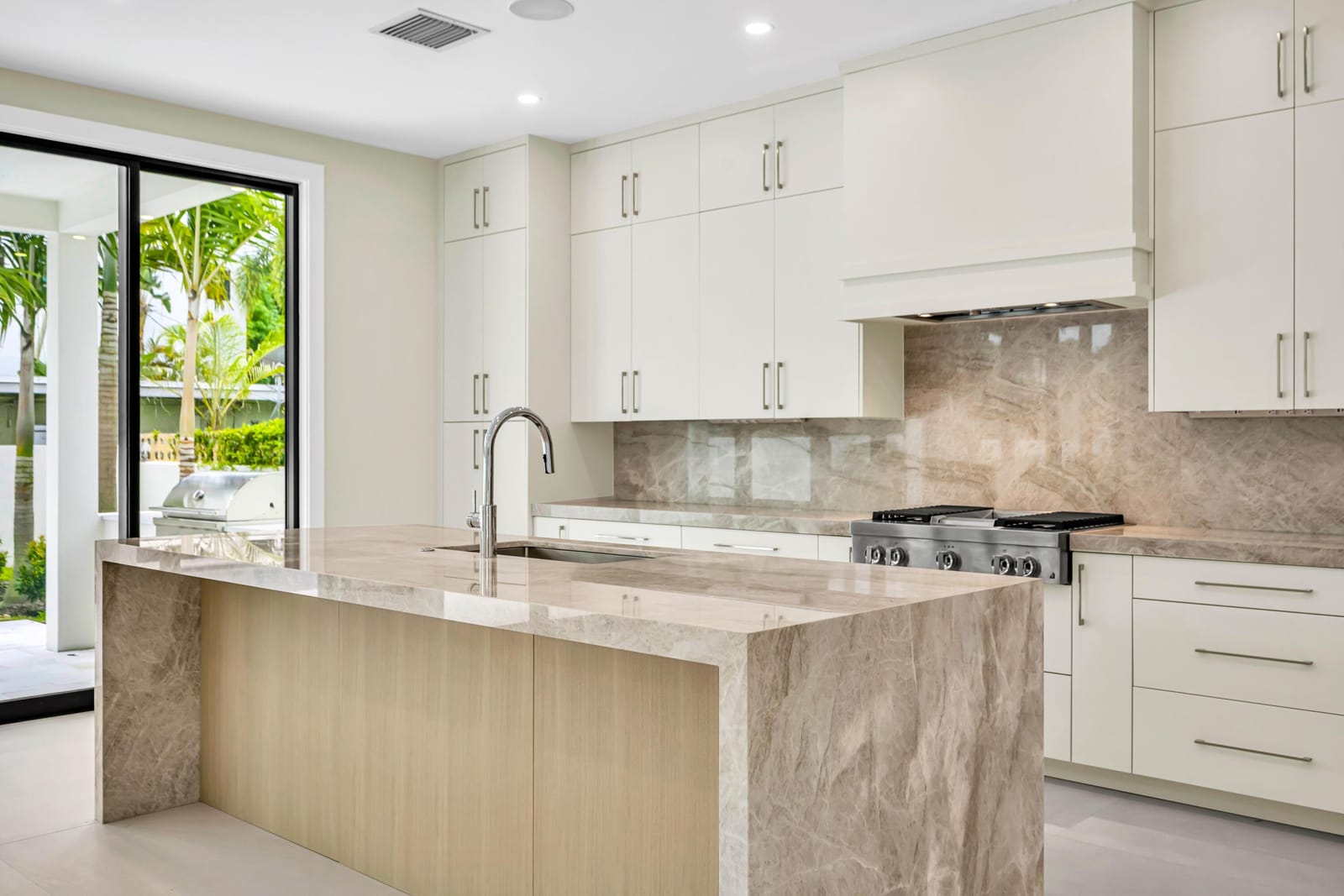 445 NE 11TH Avenue, Fort Lauderdale, FL 33301 photo 14