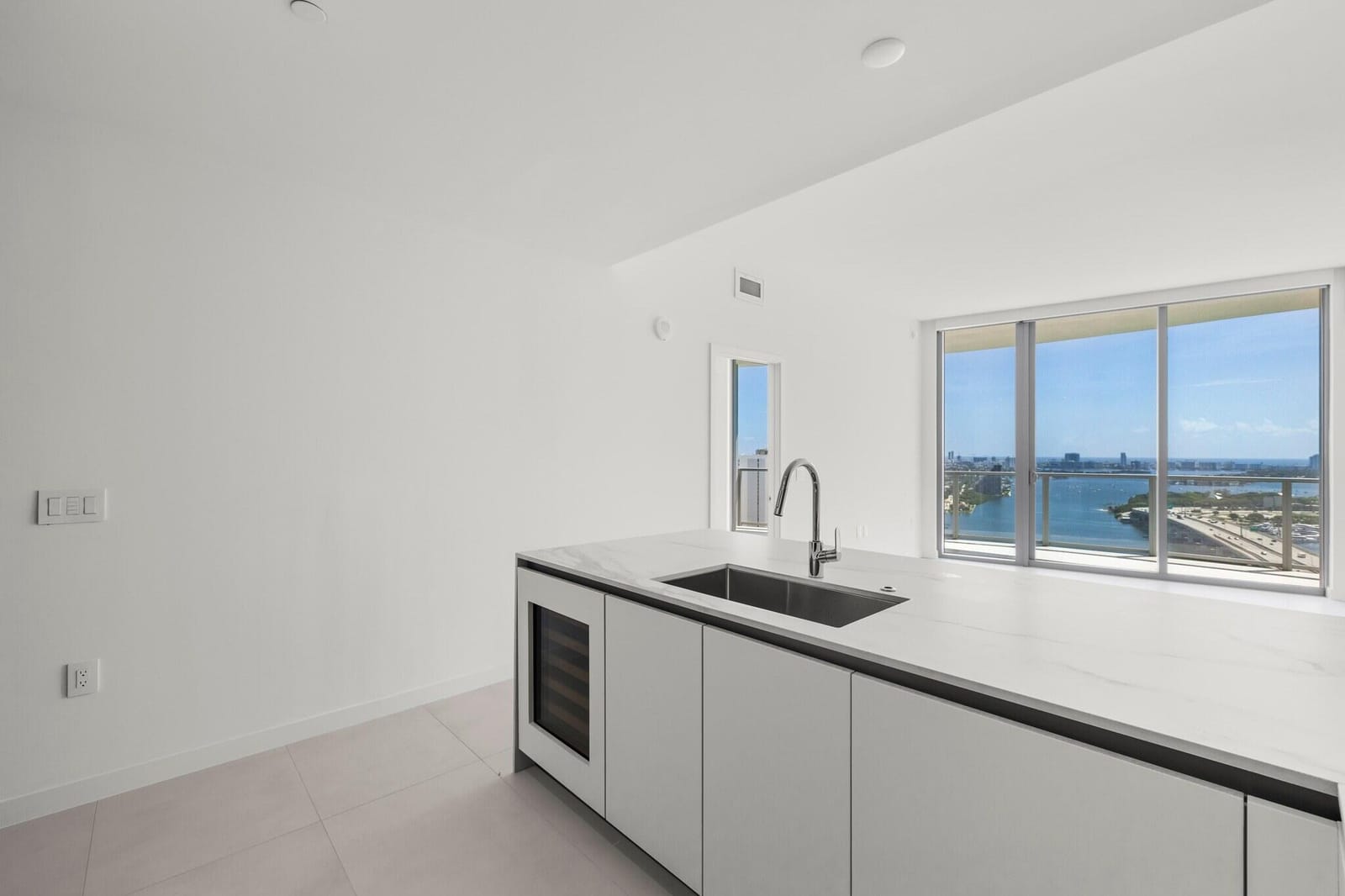 1400 Biscayne Boulevard 2904, Miami, FL 33132 photo 6