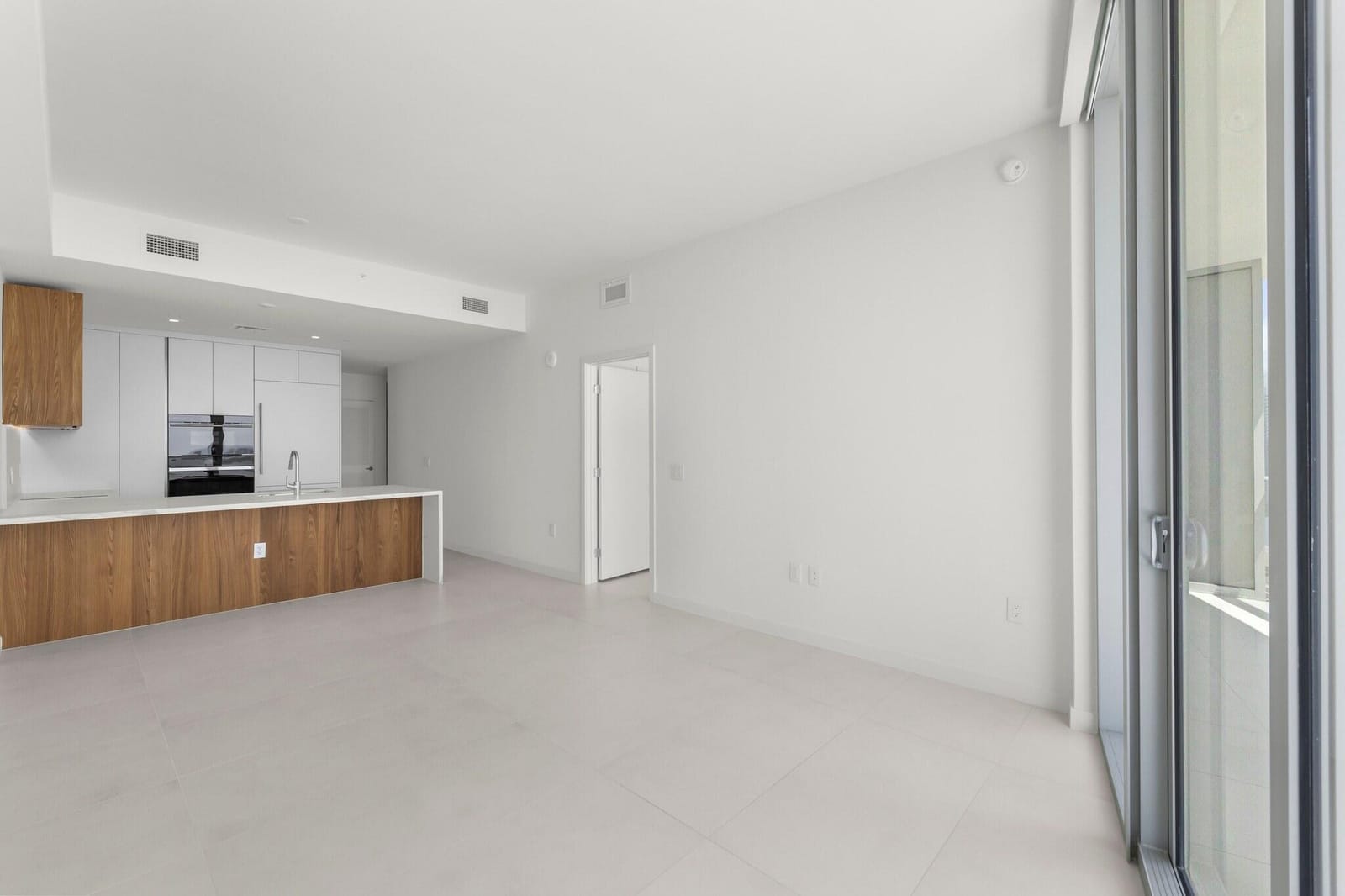 1400 Biscayne Boulevard 2904, Miami, FL 33132 photo 7