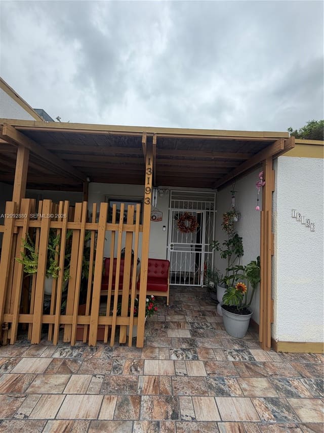 13193 SW 9th Terrace, Miami, FL 33184