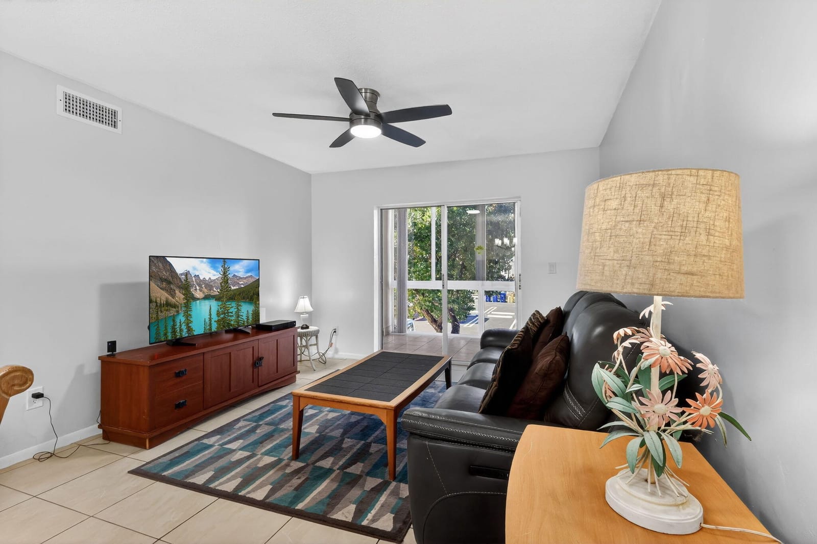 2615 NE 1ST Court 201, Boynton Beach, FL 33435 photo 10