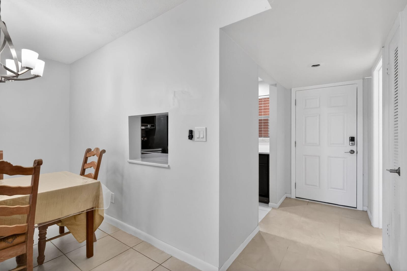2615 NE 1ST Court 201, Boynton Beach, FL 33435 photo 5