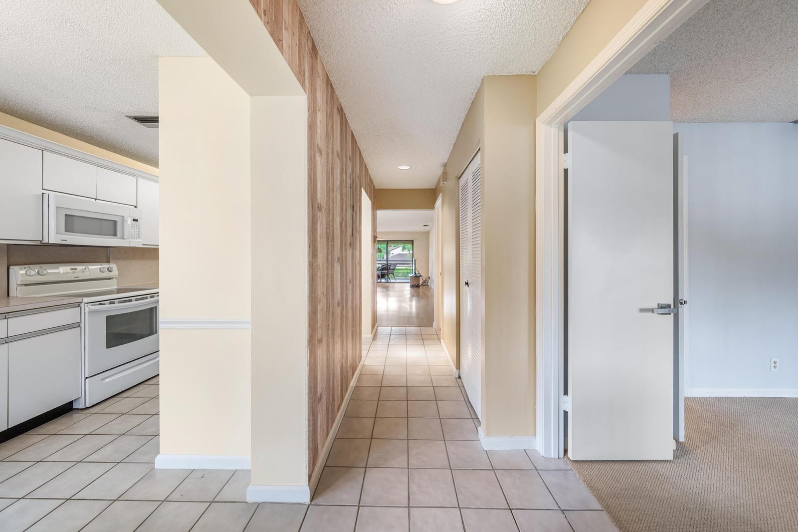 10101 Mangrove Drive 201 — photo 3