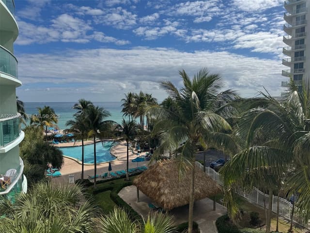 3901 S Ocean Drive 4J, Hollywood, FL 33019