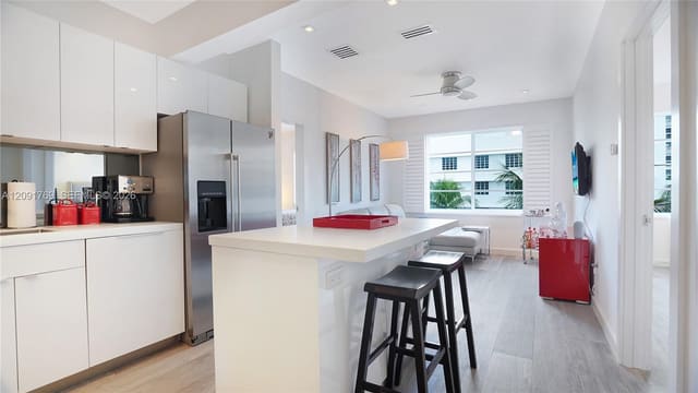 1460 Ocean Drive 407, Miami Beach, FL 33139