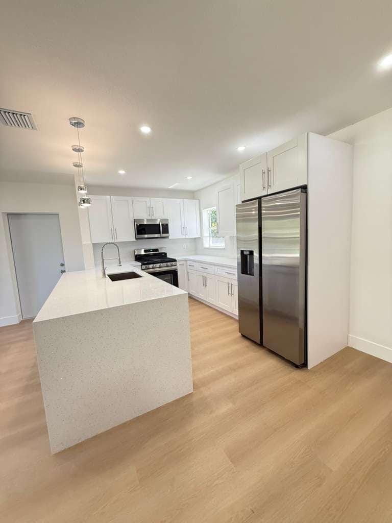 726 S 11TH Street — photo 12