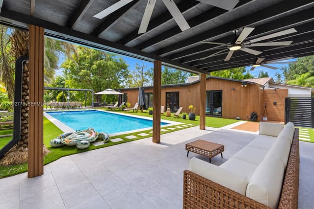 4100 SW 102nd Avenue, Davie, FL 33328
