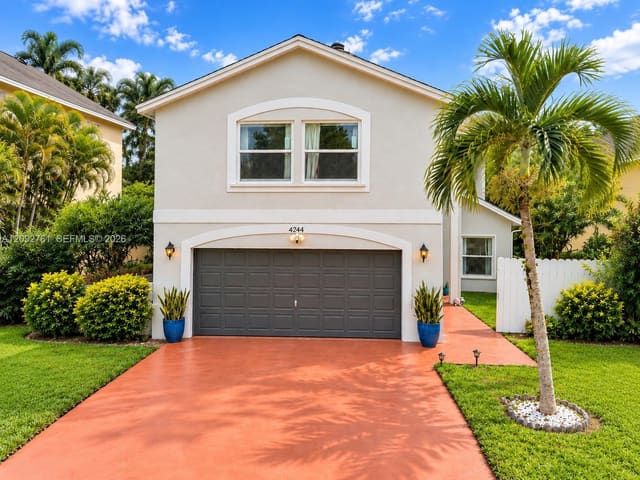 4244 Pine Hollow Circle, Greenacres, FL 33463