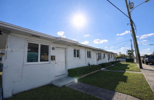 5700 SW 4th Street 4, Miami, FL 33144