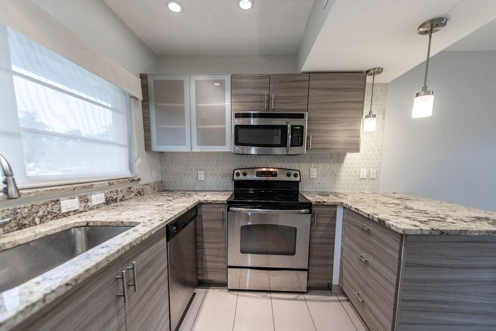64 ISLE OF VENICE Drive APT 22, Fort Lauderdale, FL 33301 photo 5