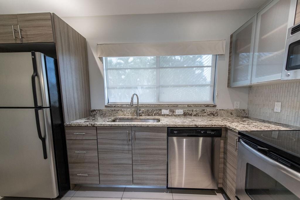 64 ISLE OF VENICE Drive APT 22, Fort Lauderdale, FL 33301 photo 6