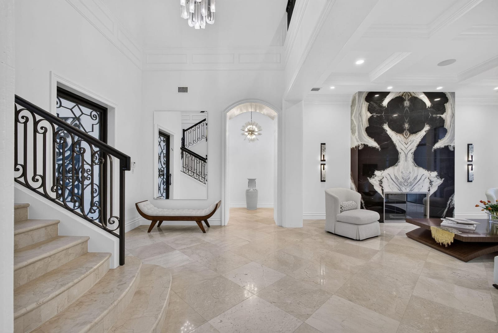 213 Via Palacio, Palm Beach Gardens, FL 33418 photo 5