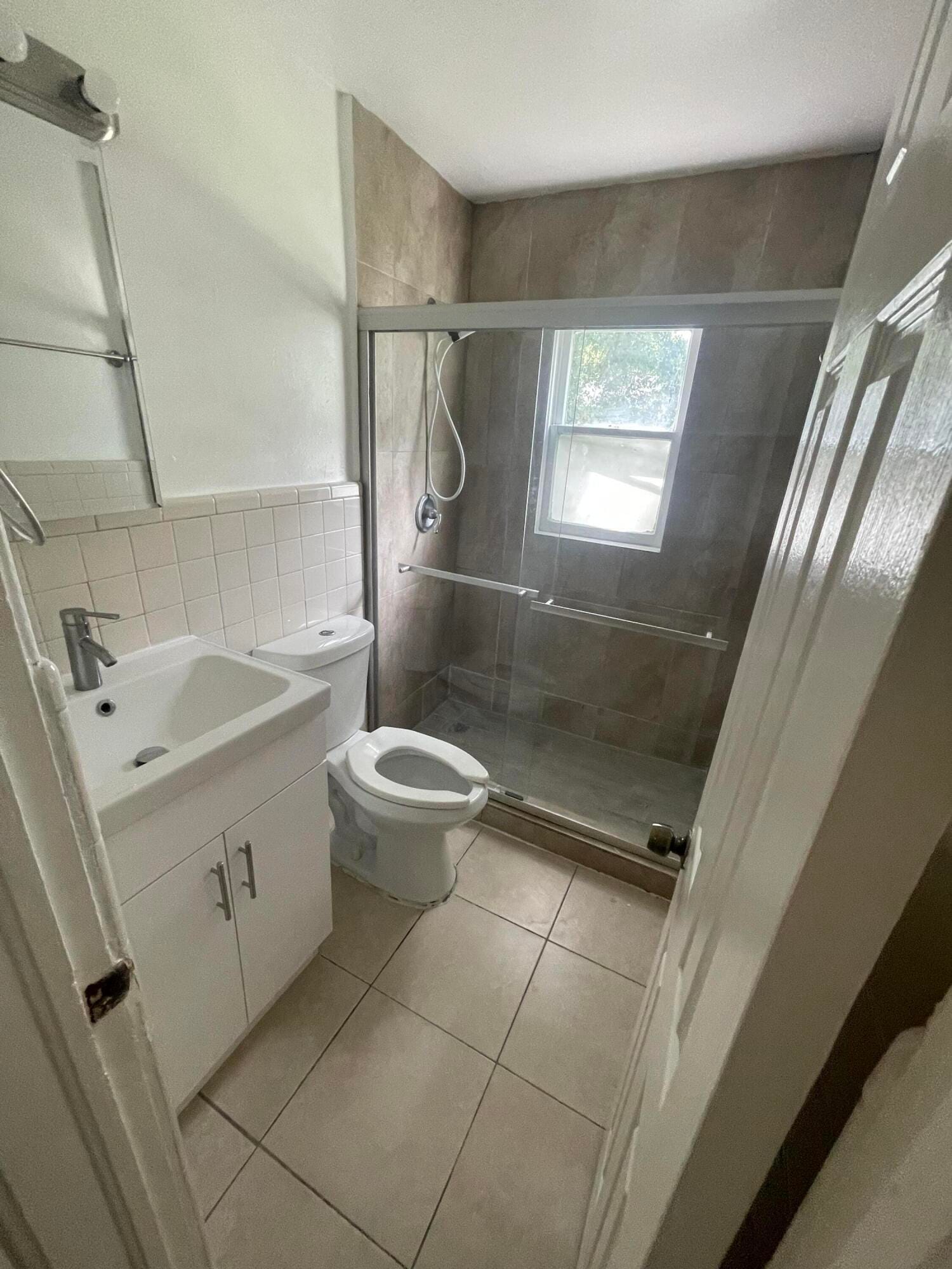 2410 GARFIELD Street — photo 8