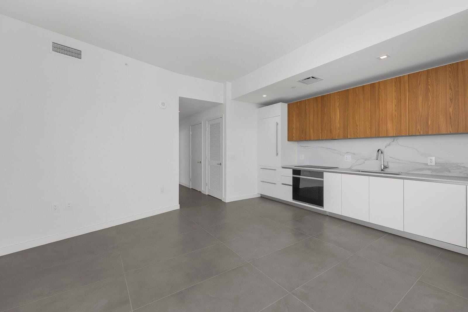 1400 Biscayne Boulevard 3607, Miami, FL 33132 photo 11