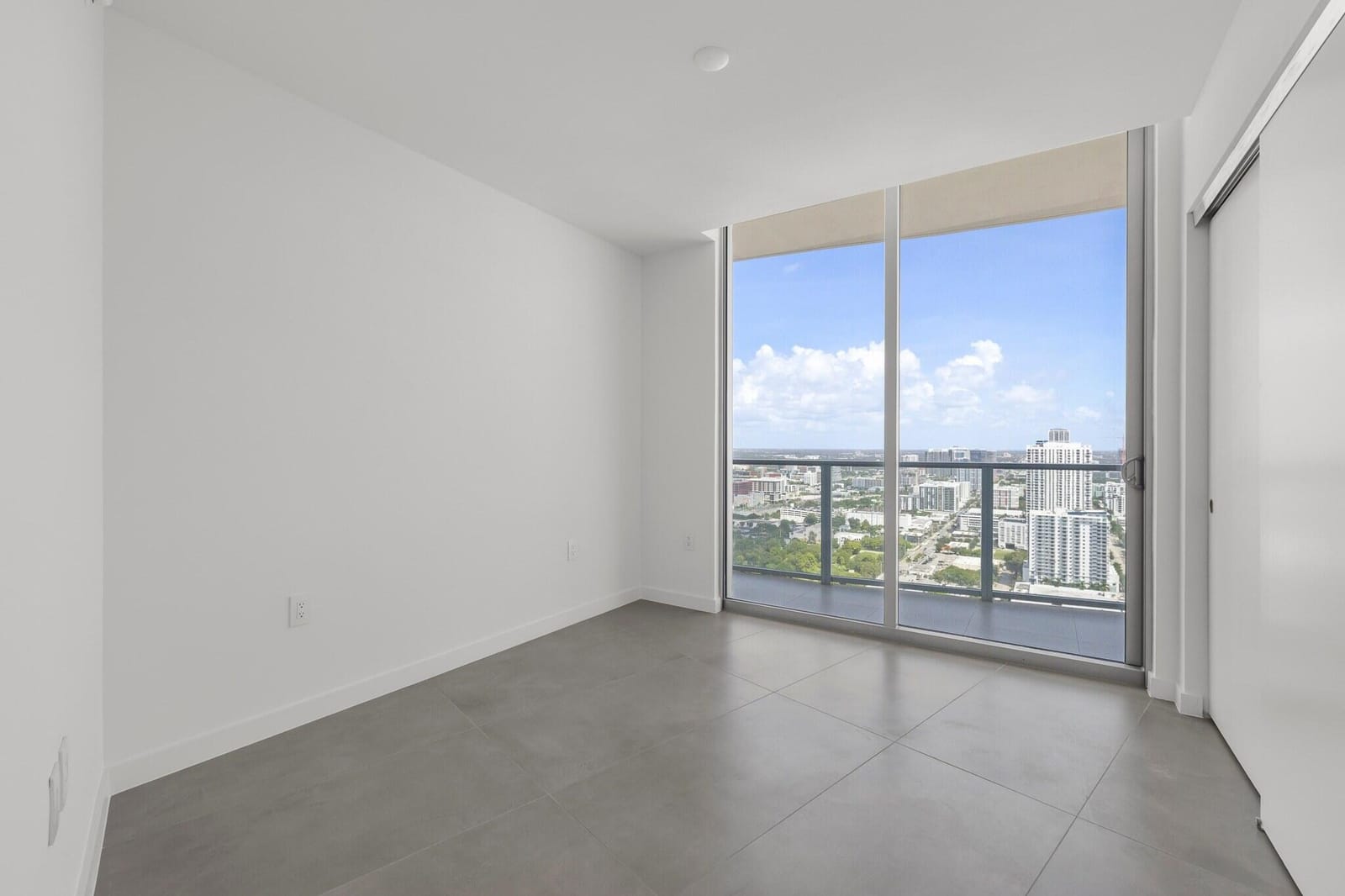1400 Biscayne Boulevard 3607, Miami, FL 33132 photo 5