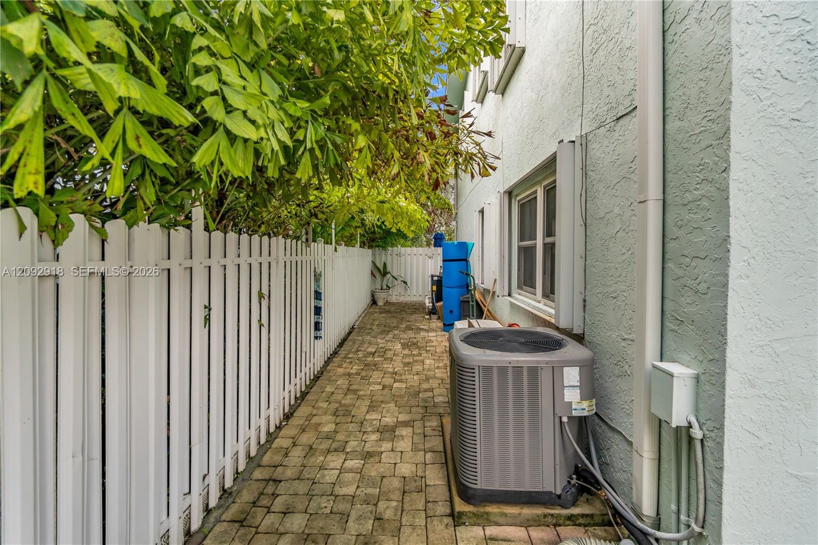663 Ponce De Leon Drive 2, Fort Lauderdale, FL 33316 photo 4