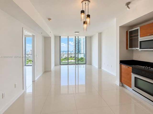3470 E Coast Avenue H1712, Miami, FL 33137