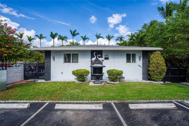 1457 Atlantic Shores Boulevard 2, Hallandale Beach, FL 33009