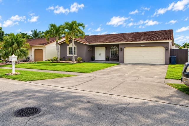 18046 SW 154th Place, Miami, FL 33187