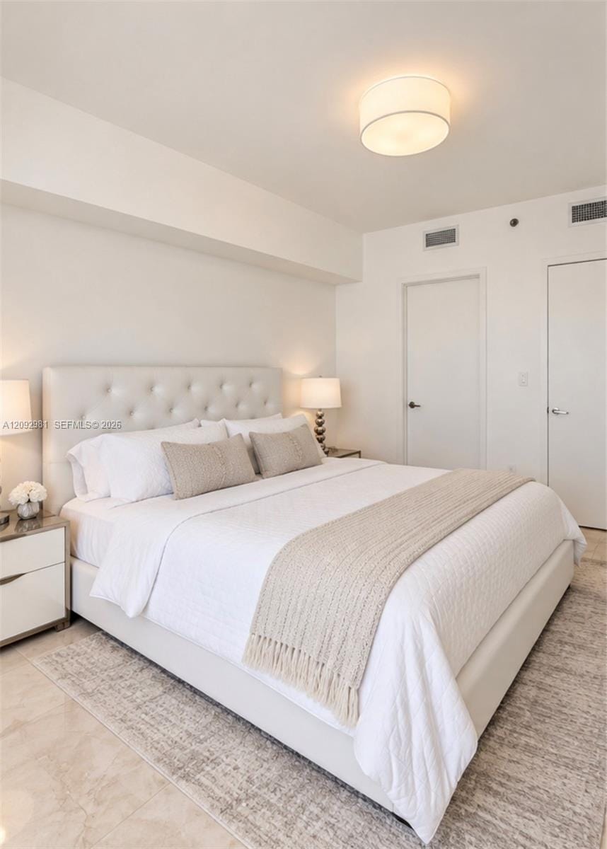475 Brickell Avenue 3512, Miami, FL 33131 photo 3