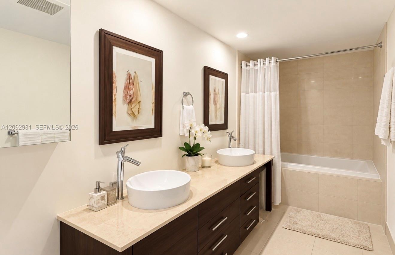 475 Brickell Avenue 3512, Miami, FL 33131 photo 4