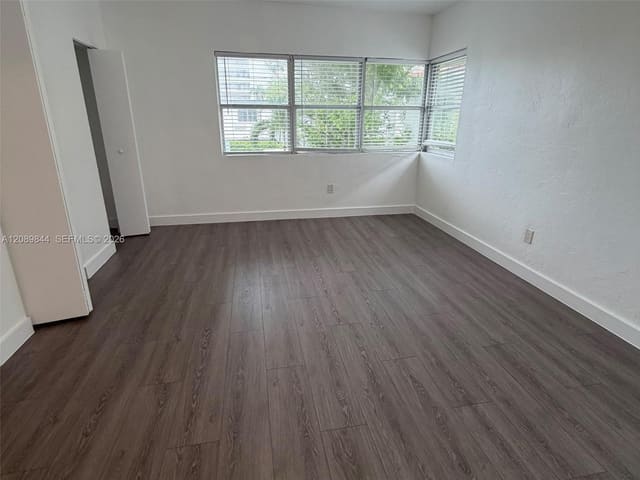 8010 Abbott Avenue 5, Miami Beach, FL 33141