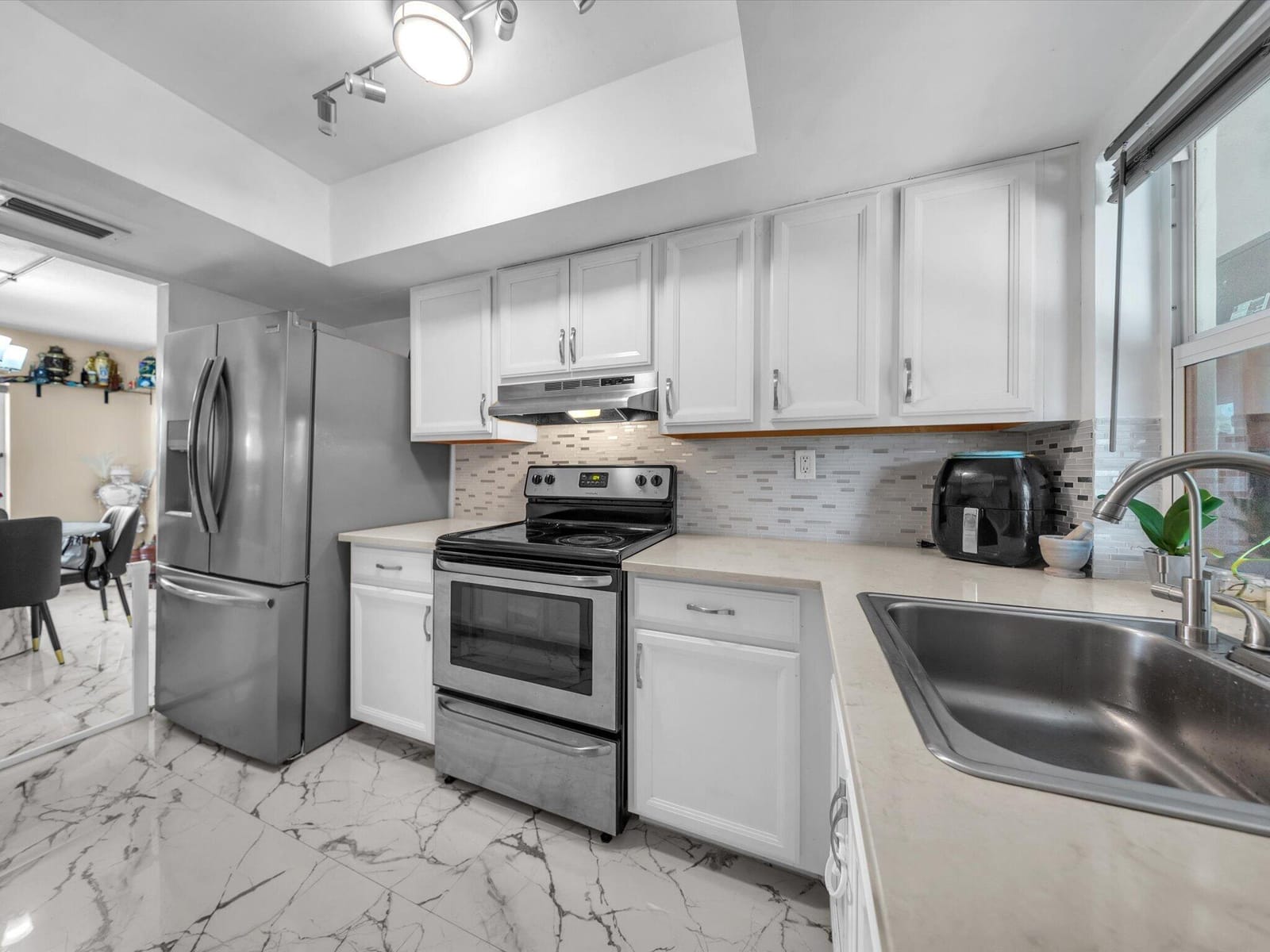 6851 SW 7th Place — photo 11