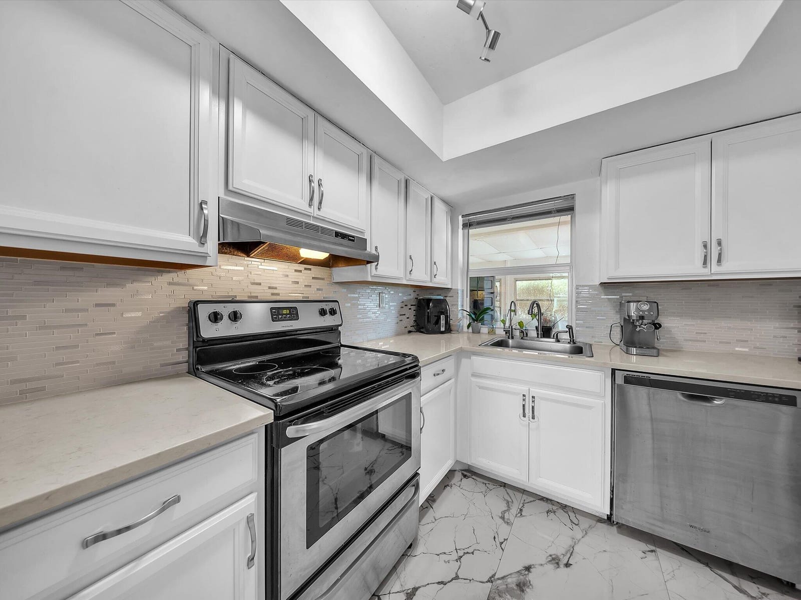 6851 SW 7th Place — photo 9