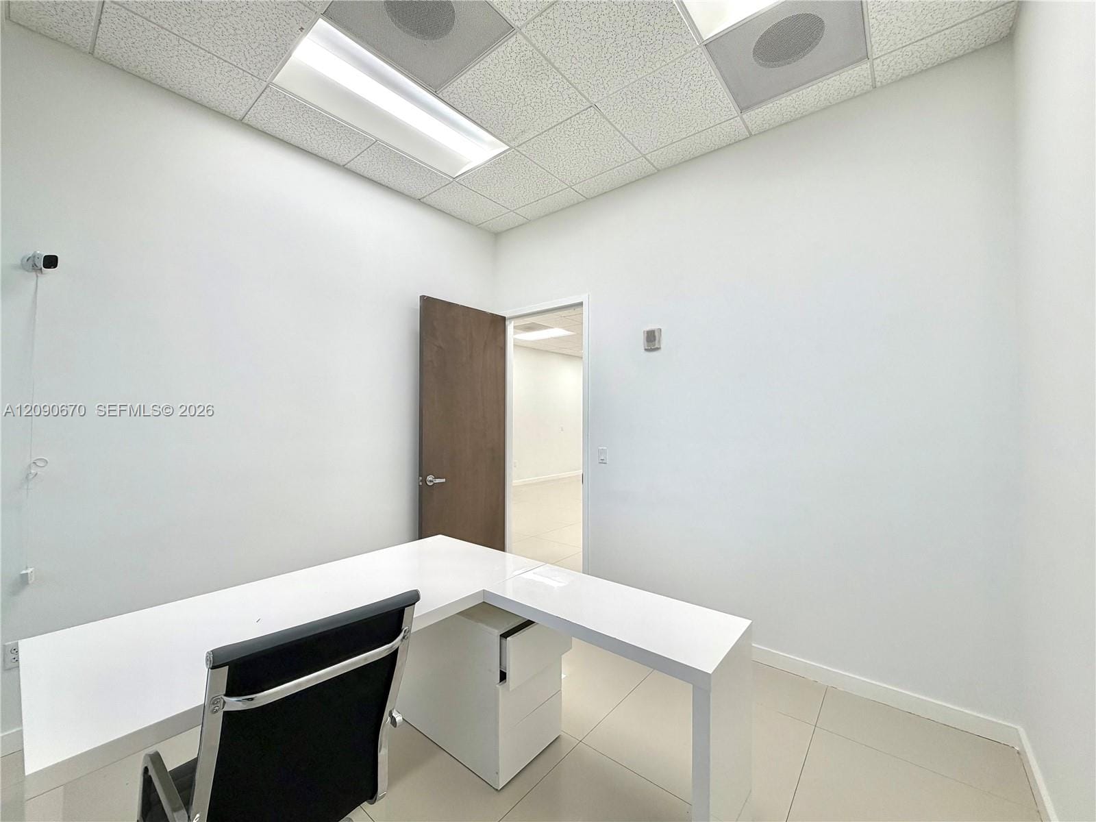 20200 W Dixie Highway 1201, Miami, FL 33180 photo 14