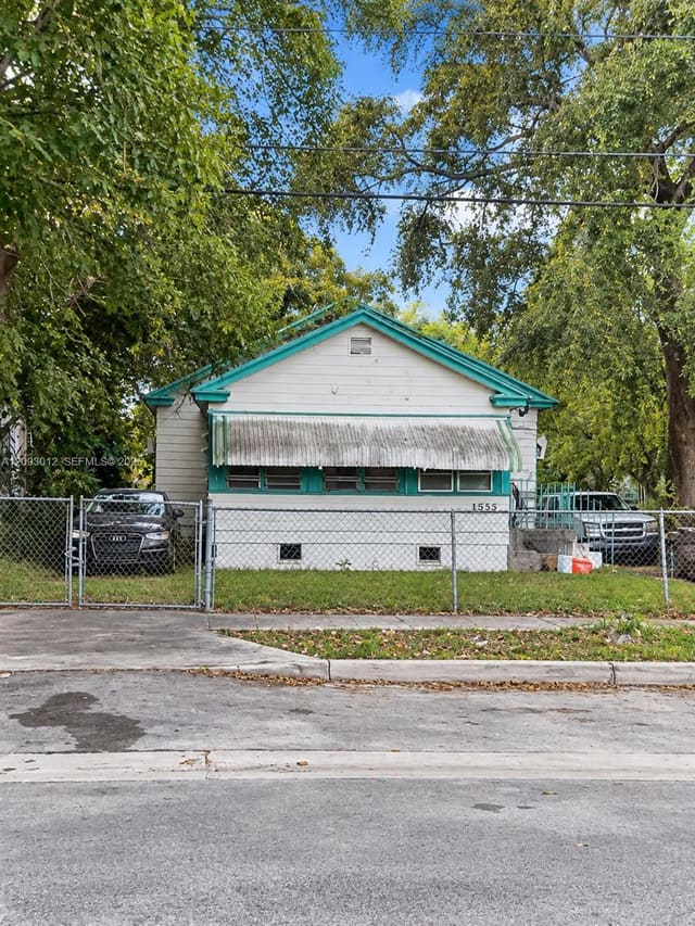 5830 NW 5th Avenue, Miami, FL 33127
