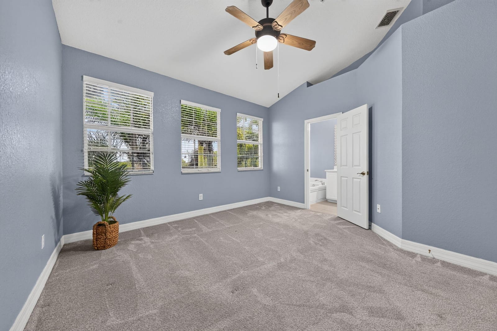 290 NE 5TH Avenue 4 — photo 12